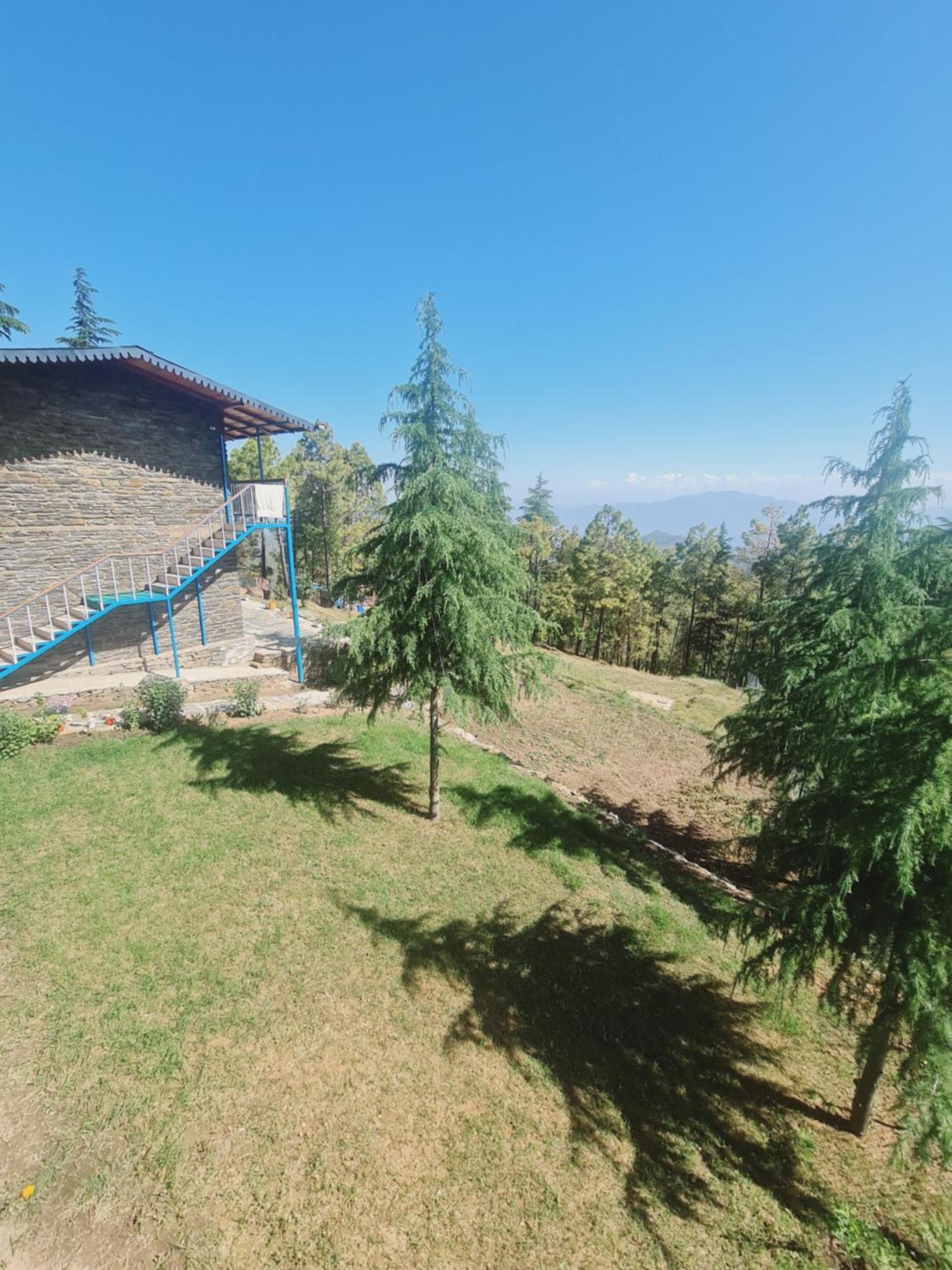 The Roots Homestay Almora Exteriér fotografie